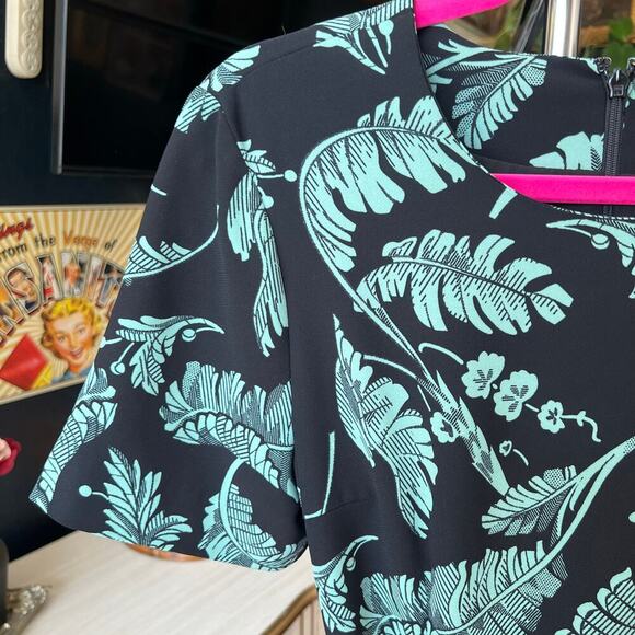 Cinq a Sept Bia Crewneck Tie-side Palm-print Mini Dress - Picture 5 of 9